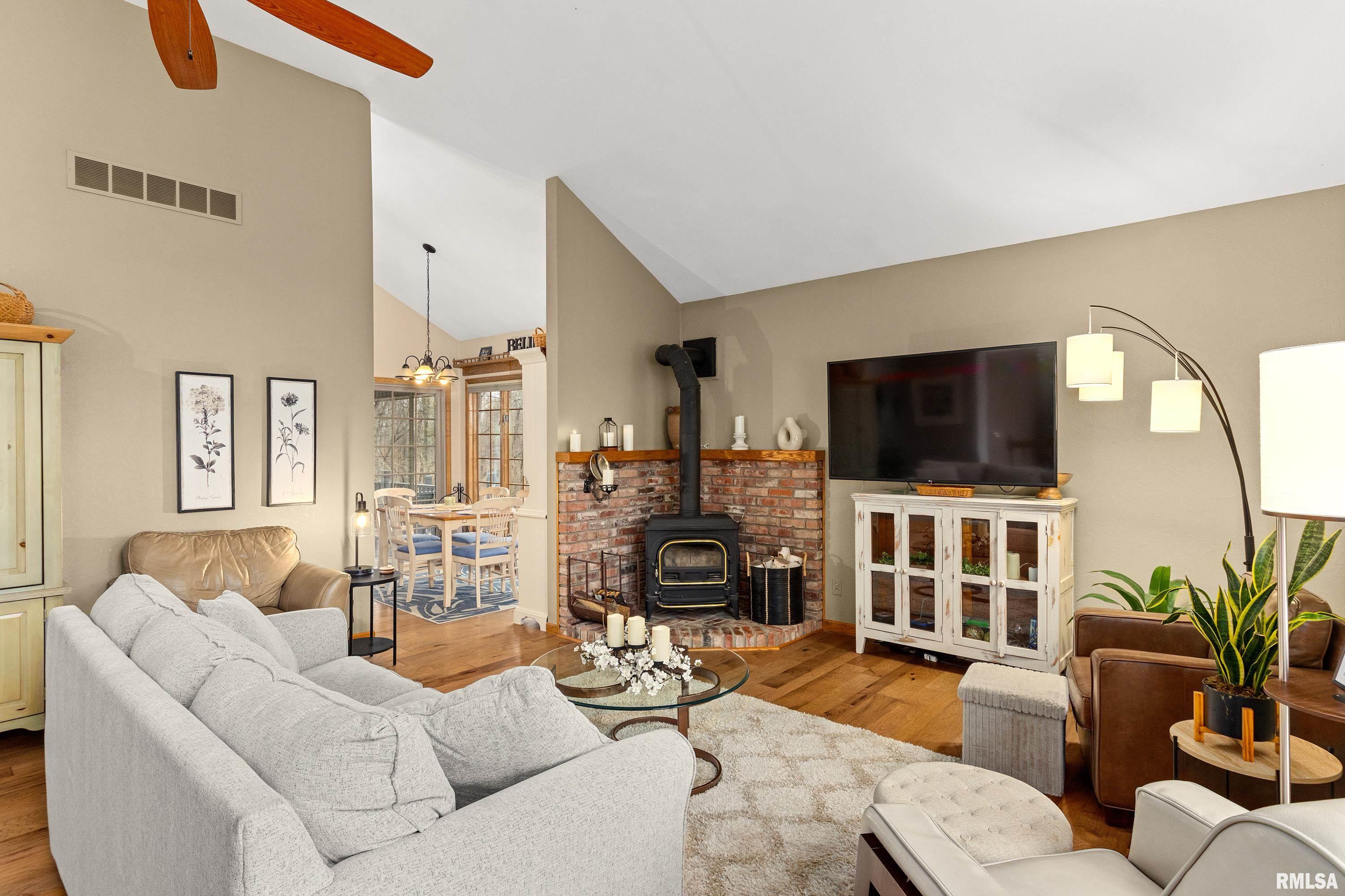377 Ten Mile Creek Road East Peoria, IL 61611 - Photo 7 of 56