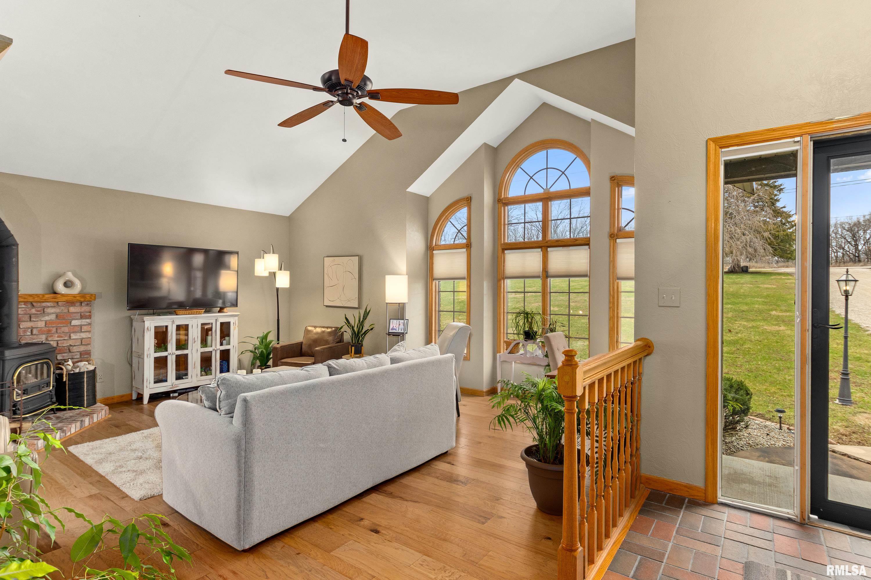 377 Ten Mile Creek Road East Peoria, IL 61611 - Photo 9 of 56
