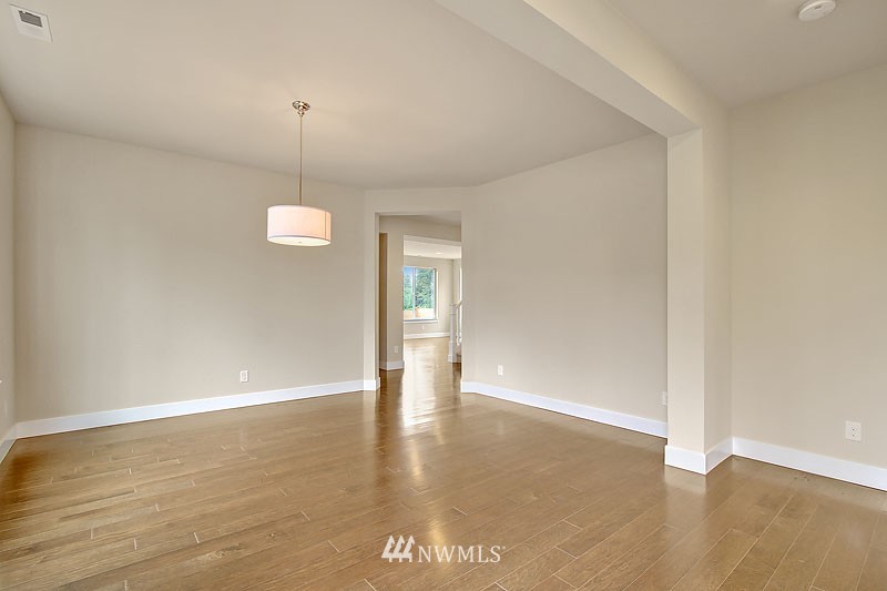 4402 ( 22) 225th Place Southeast Bothell, WA 98021 - Photo 14 of 24 Gallery Image 14