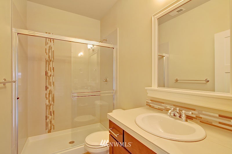 4402 ( 22) 225th Place Southeast Bothell, WA 98021 - Photo 17 of 24 Gallery Image 17