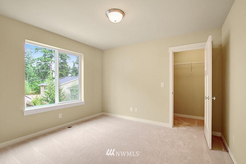 4402 ( 22) 225th Place Southeast Bothell, WA 98021 - Photo 18 of 24 Gallery Image 18