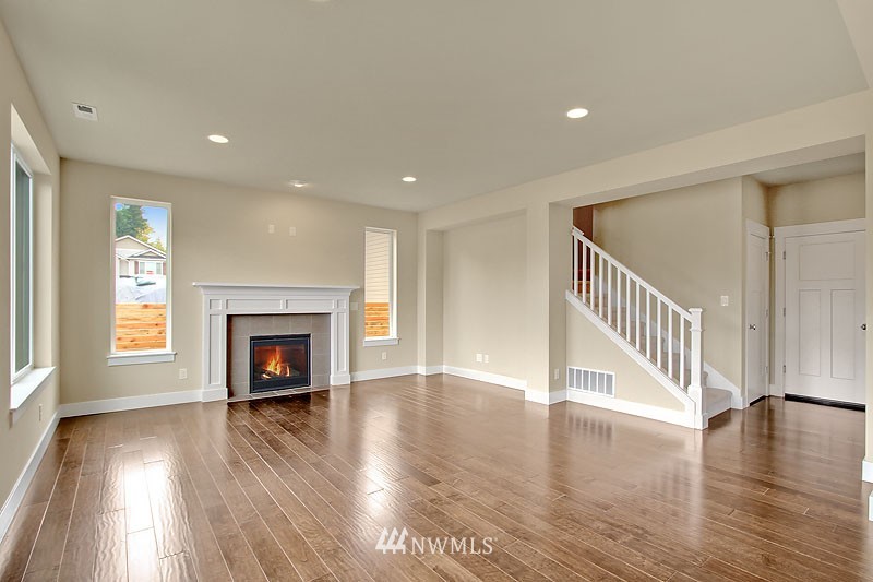 4402 ( 22) 225th Place Southeast Bothell, WA 98021 - Photo 3 of 24 Gallery Image 3
