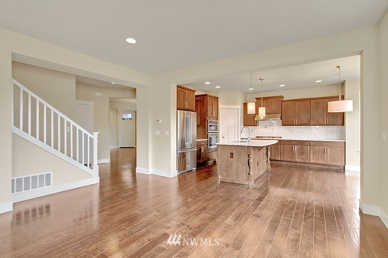 4402 ( 22) 225th Place Southeast Bothell, WA 98021 - Photo 4 of 24 Gallery Image 4