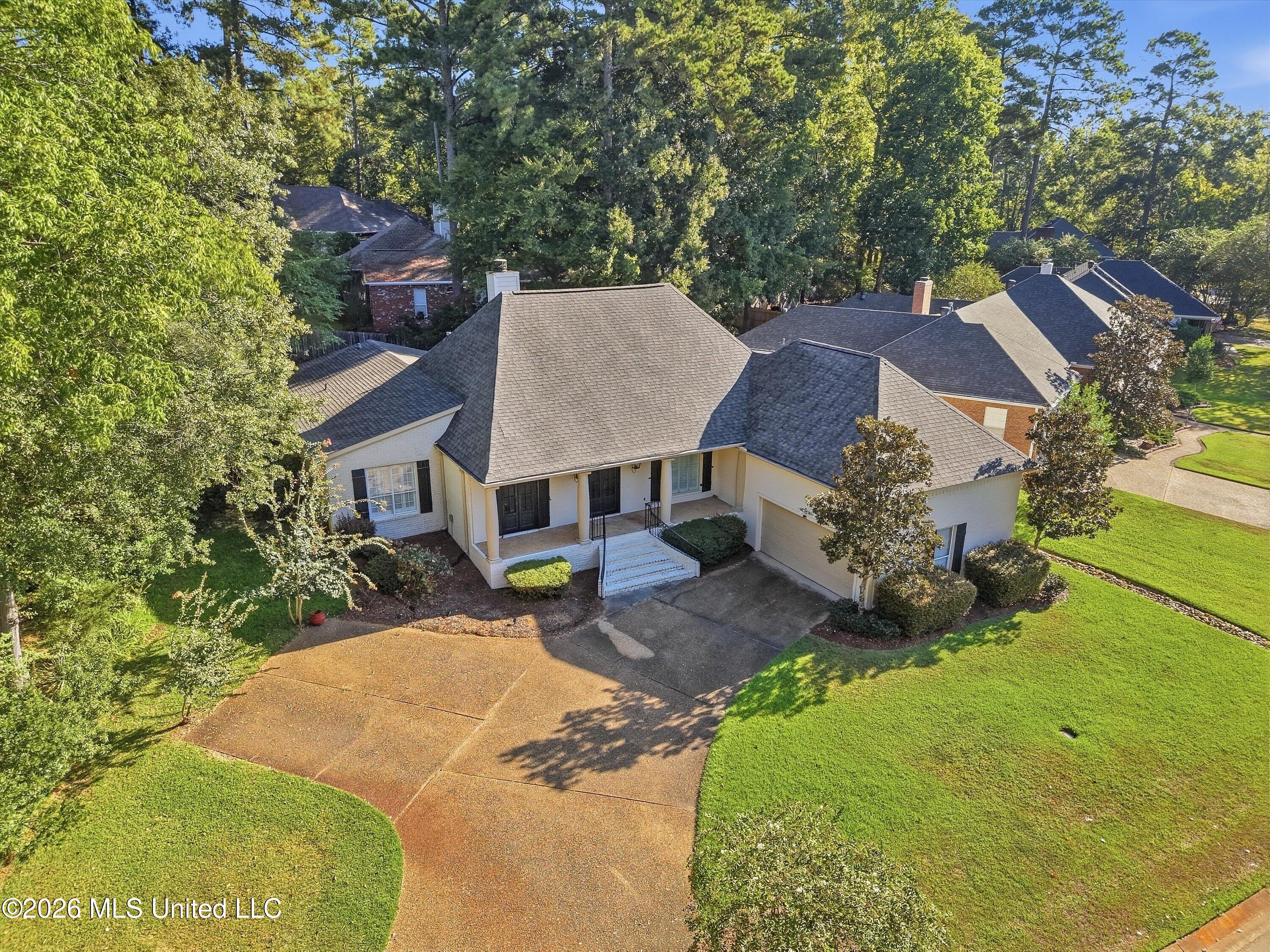 51-436_Ridge_Circle_Drone_001