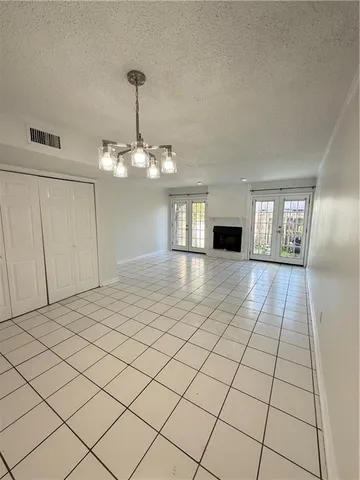 $1,100 | 117 Antibes Street East, Mandeville, LA 70448