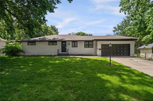 $290,000 | 8819 East 61st Street, Raytown, MO 64133