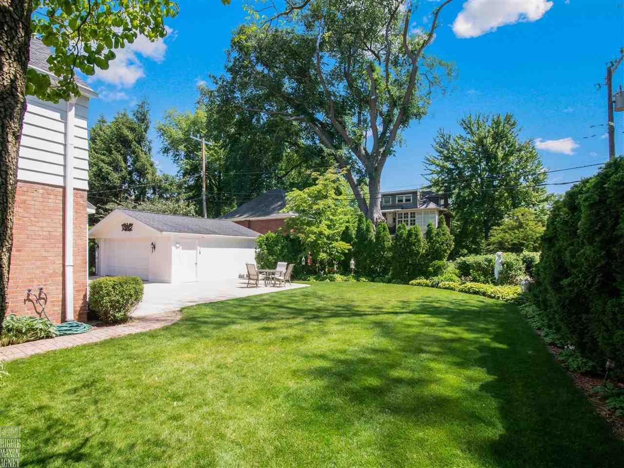 1006 Whittier Road Grosse Pointe, MI 48230 - Photo 50 of 51 50078531-49.JPG