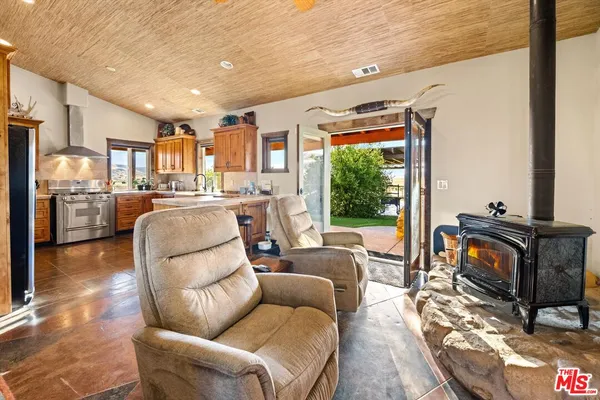 $1,200,000 | 13750 Cuyama Highway, Cuyama, CA 93254