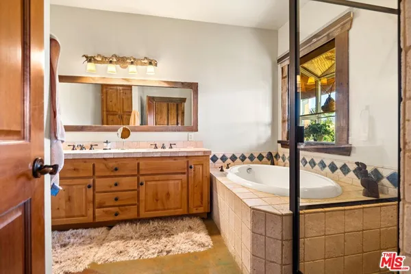 $1,200,000 | 13750 Cuyama Highway, Cuyama, CA 93254