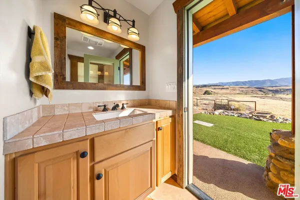 $1,200,000 | 13750 Cuyama Highway, Cuyama, CA 93254