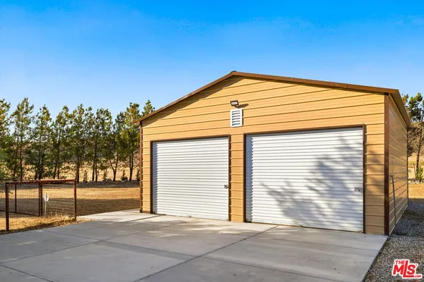 $1,200,000 | 13750 Cuyama Highway, Cuyama, CA 93254