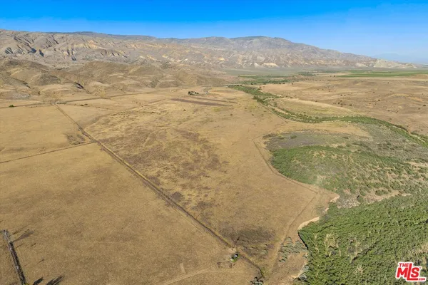 $1,200,000 | 13750 Cuyama Highway, Cuyama, CA 93254