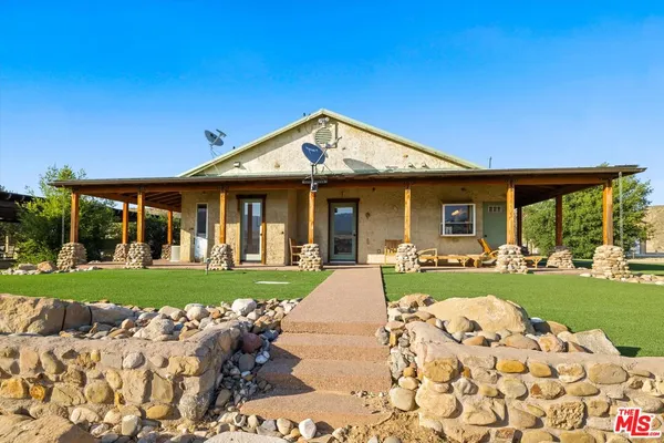$1,200,000 | 13750 Cuyama Highway, Cuyama, CA 93254