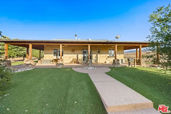 $1,200,000 | 13750 Cuyama Highway, Cuyama, CA 93254