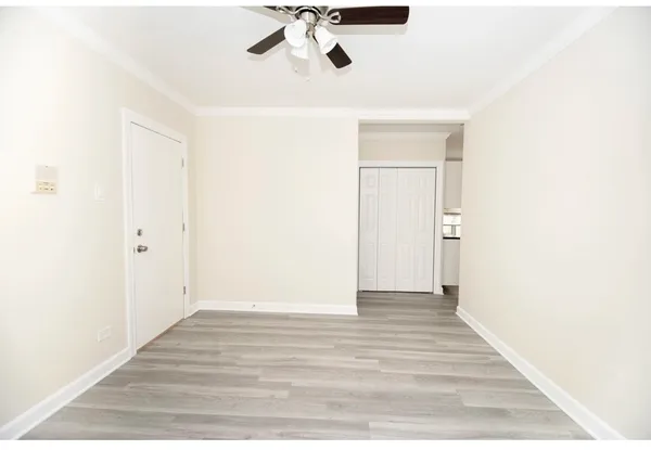 $2,395 | 837.5 West Cornelia Avenue, Unit 3S, Chicago, IL 60657