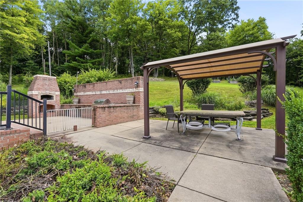 809 Franklin Road Mars, PA 16046 - Photo 36 of 44