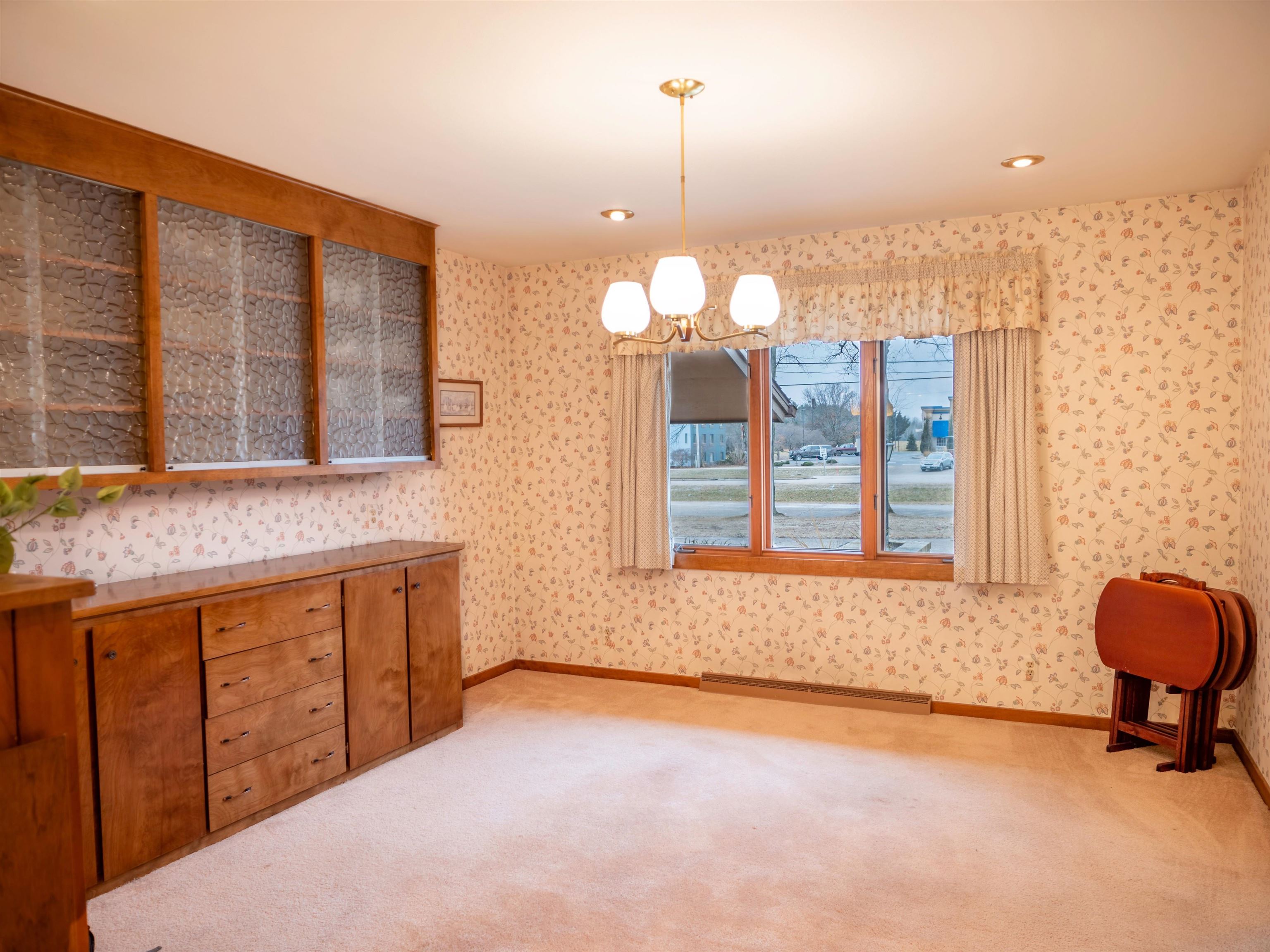 309 Division Street North Stevens Point, WI 54481 - Photo 8 of 22