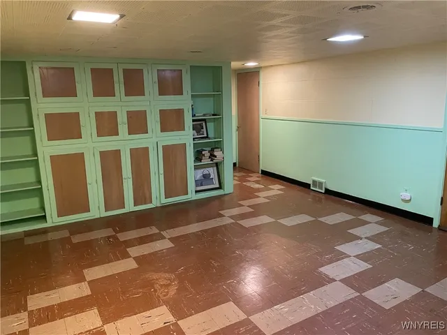 $2,200 | 41 Castle Court, Amherst, NY 14226