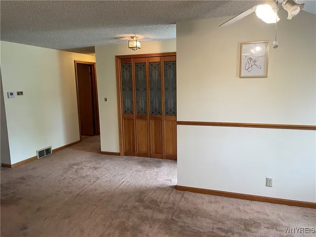 $2,200 | 41 Castle Court, Amherst, NY 14226