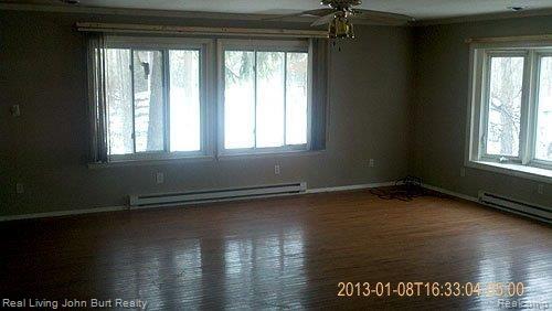 5535 Havens Road Leonard, MI 48367 - Photo 7 of 9 Havens - 026.jpg