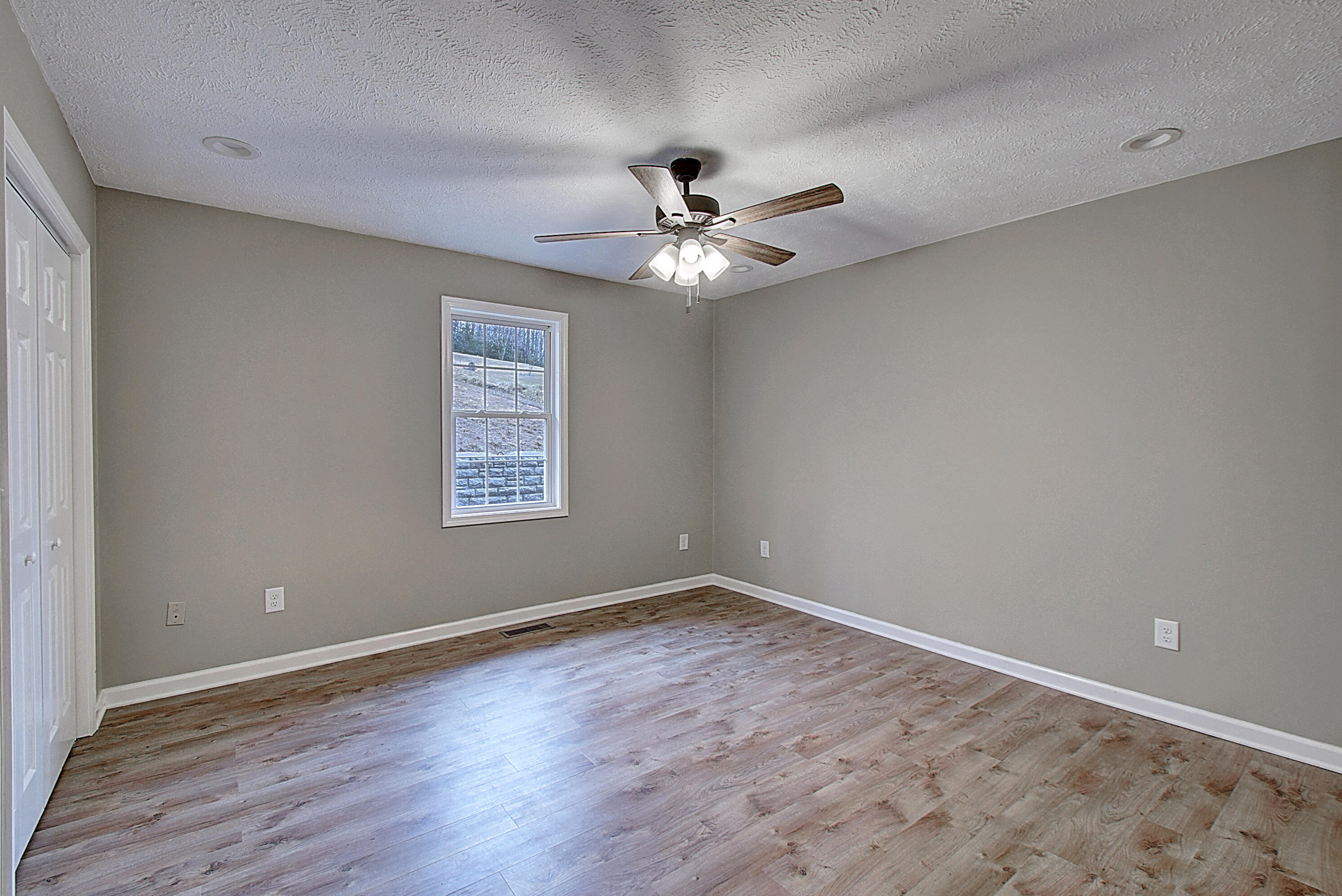 443 Browns Branch Road Hampton, TN 37658 - Photo 18 of 31 18