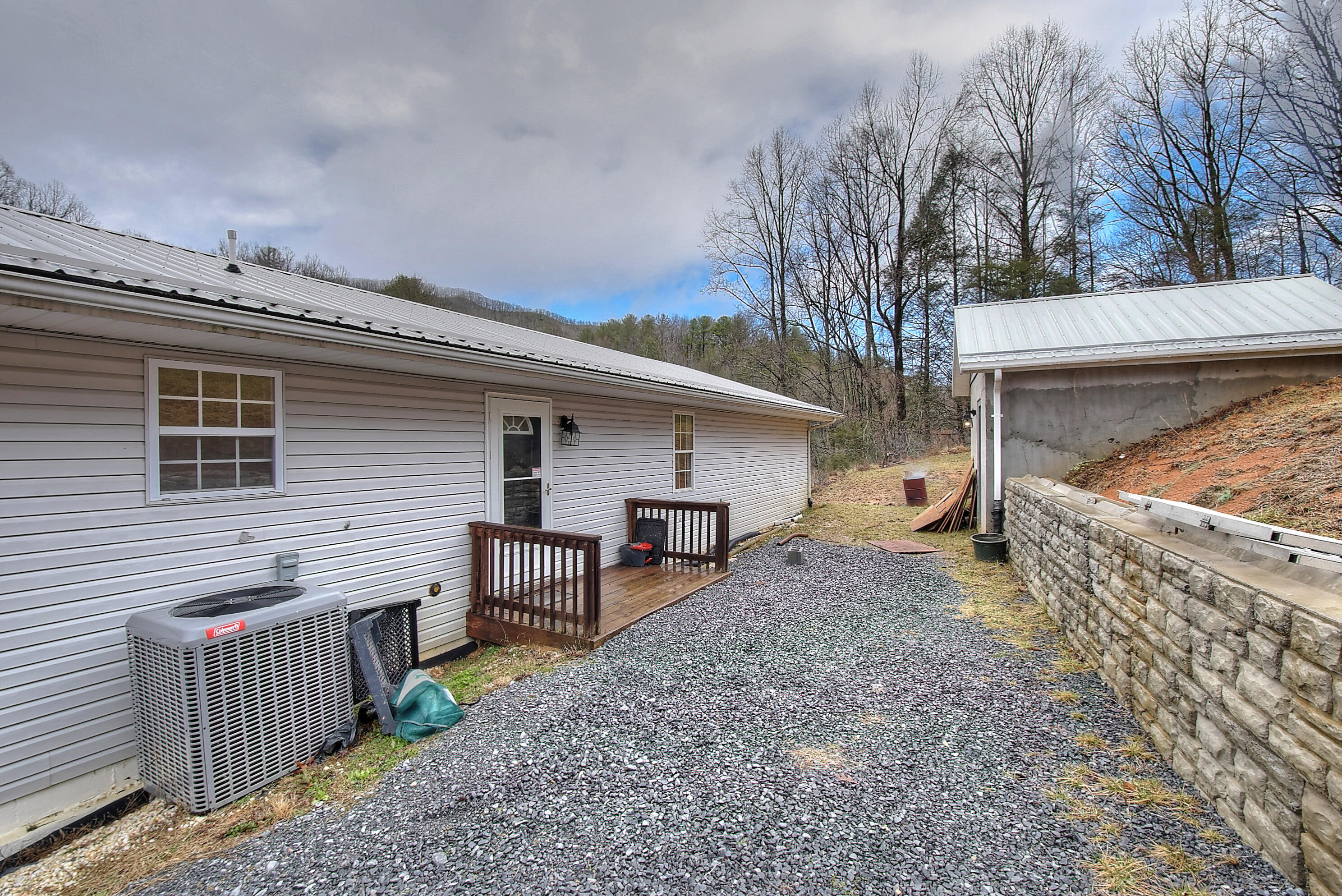 443 Browns Branch Road Hampton, TN 37658 - Photo 28 of 31 DSC_0226_27_28_29_30_31