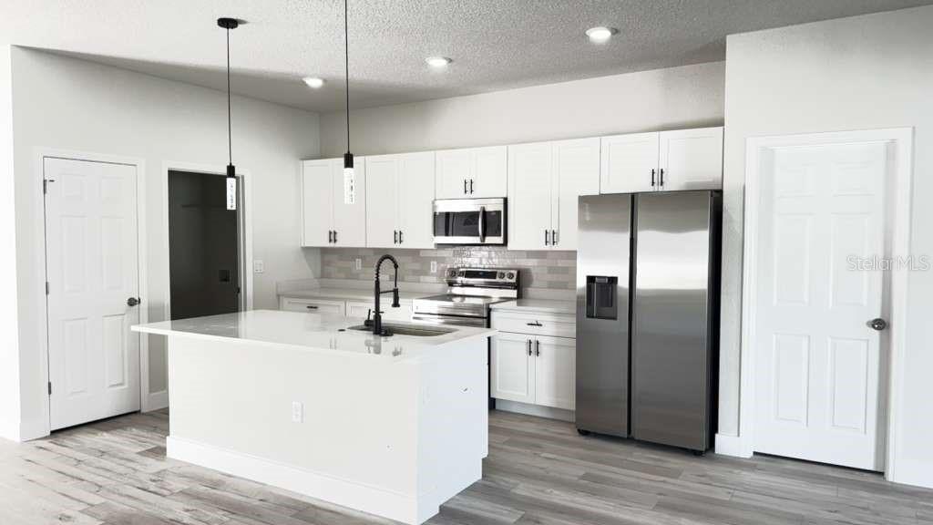 4513 Southwest 170th Street Road Ocala, FL 34473 - Photo 12 of 49