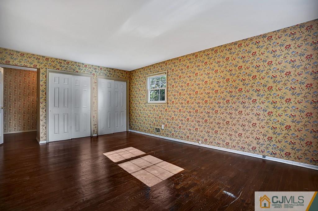 1081 Raritan Road Scotch Plains, NJ 07076 - Photo 13 of 27