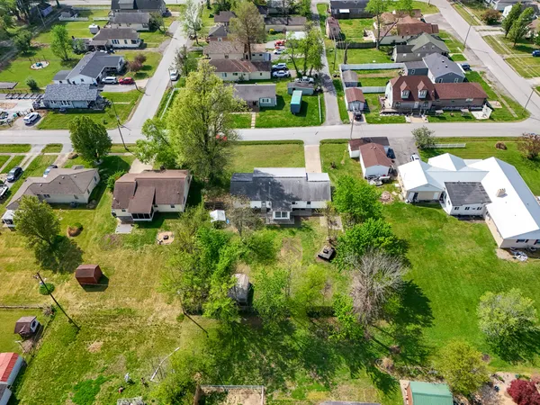 $165,000 | 1810 West Chestnut Street, Marion, IL 62959