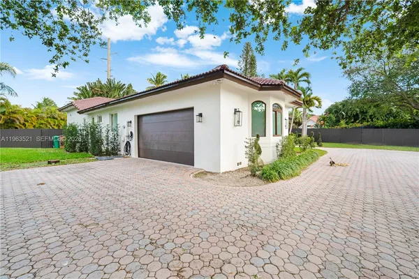 $1,980,000 | 16315 Southwest 88th Court, Palmetto Bay, FL 33157