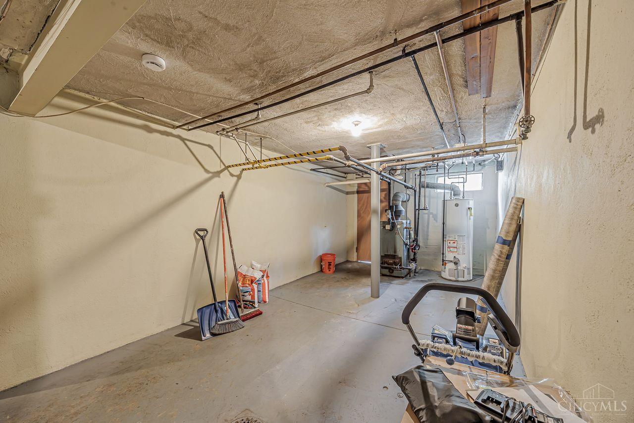 3166 Werk Road Cincinnati, OH 45211 - Photo 30 of 38 Gallery Image 30