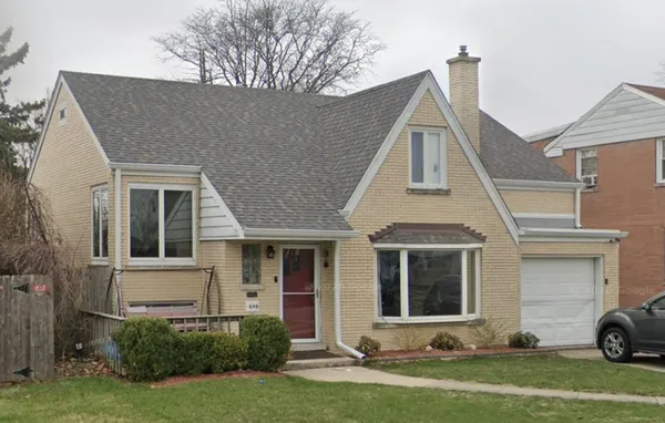 $425,000 | 1646 Portsmouth Avenue, Westchester, IL 60154
