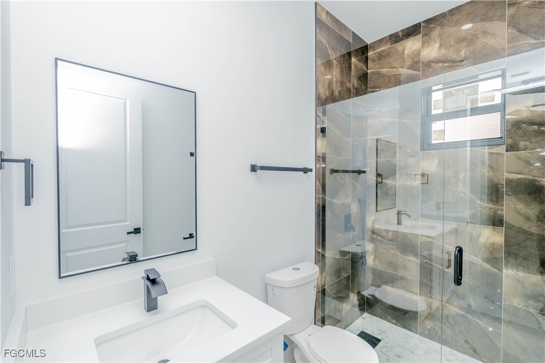 1140 Eclipse Street East Lehigh Acres, FL 33974 - Photo 17 of 31