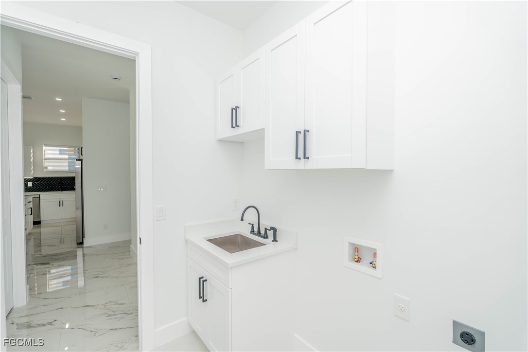 1140 Eclipse Street East Lehigh Acres, FL 33974 - Photo 25 of 31