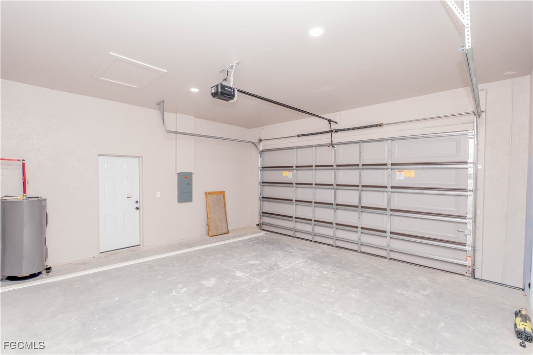 1140 Eclipse Street East Lehigh Acres, FL 33974 - Photo 27 of 31