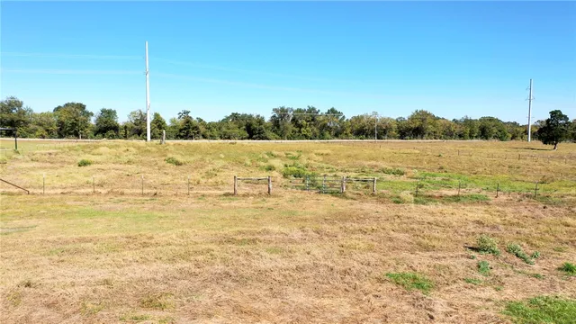 $769,000 | 24644 Old Highway 6, Navasota, TX 77868