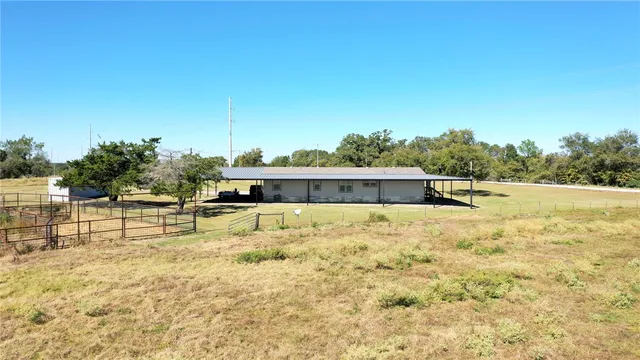 $769,000 | 24644 Old Highway 6, Navasota, TX 77868