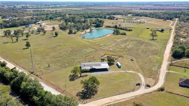 $769,000 | 24644 Old Highway 6, Navasota, TX 77868