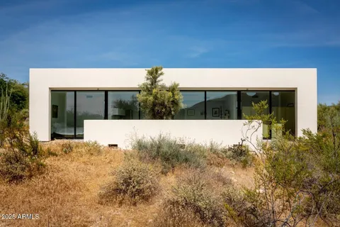 $2,499,000 | 7915 East Primrose Path, Carefree, AZ 85377
