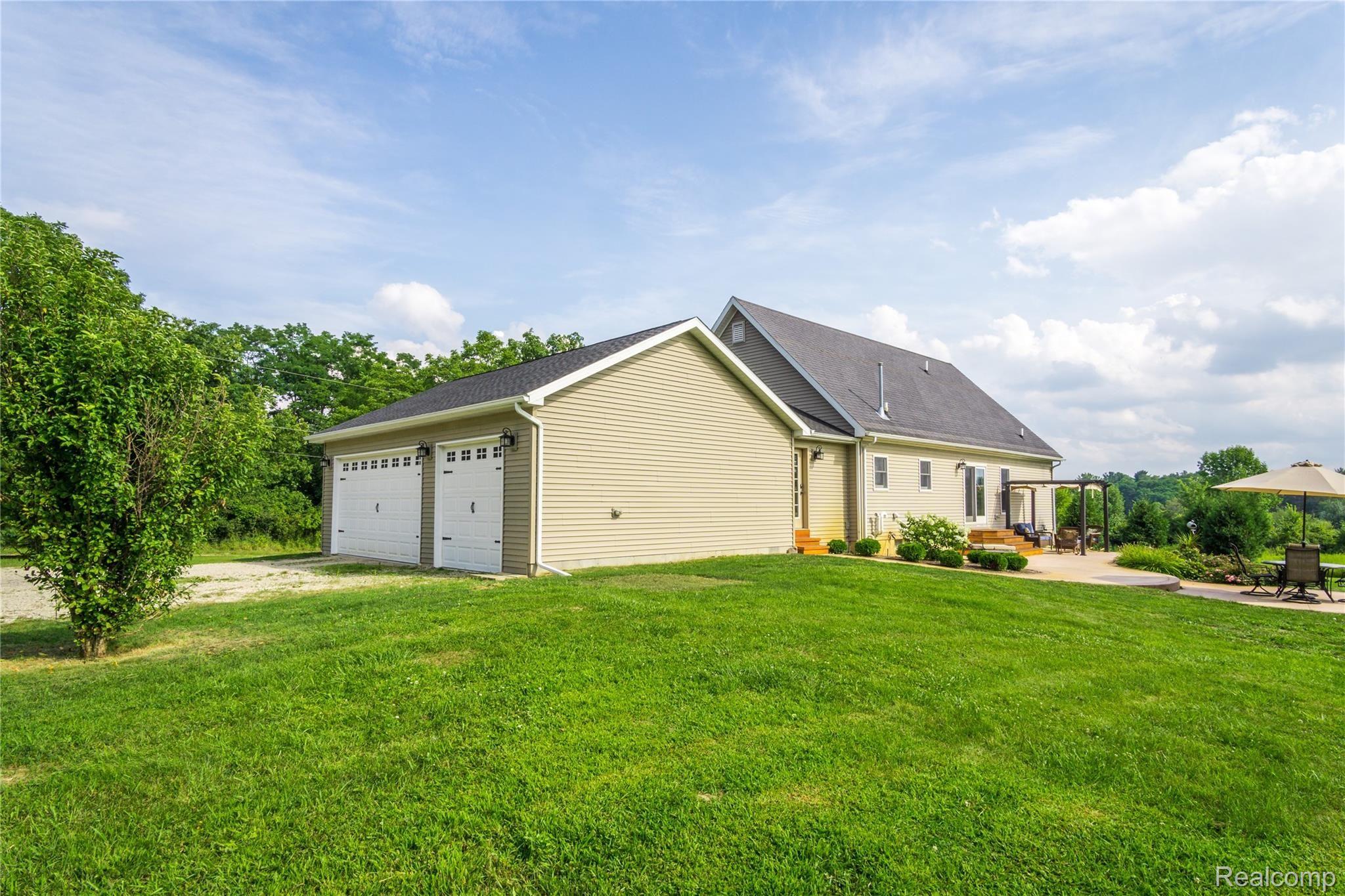 9133 Faussett Road Fenton, MI 48430 - Photo 32 of 39 Exteriors (10 of 24).jpg