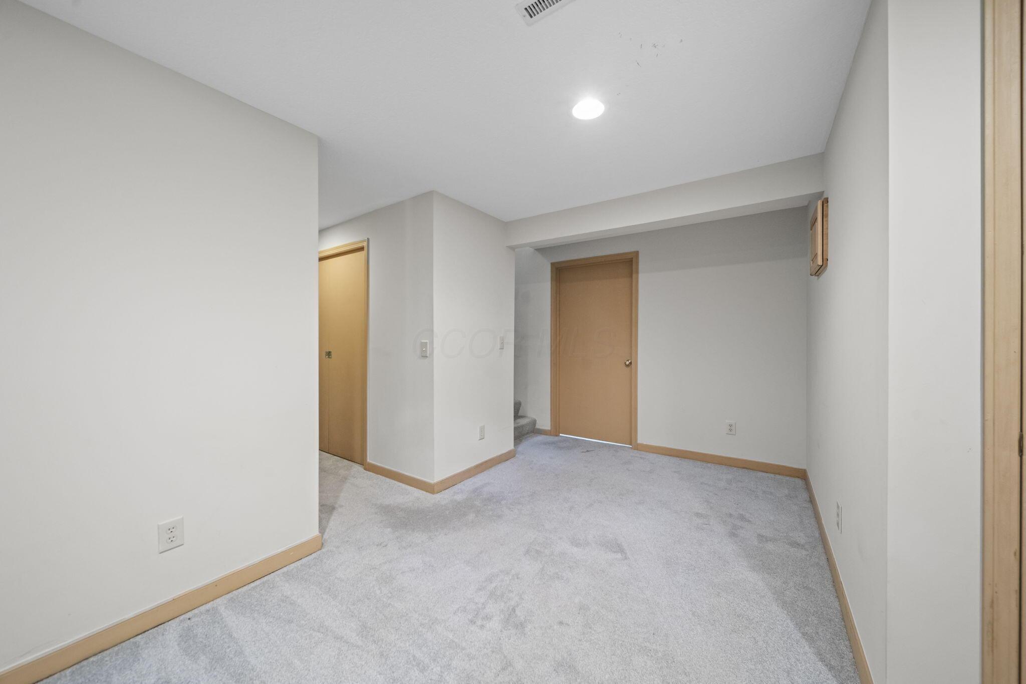 5062 Broadview Road Columbus, OH 43230 - Photo 29 of 45 Primary Suite
