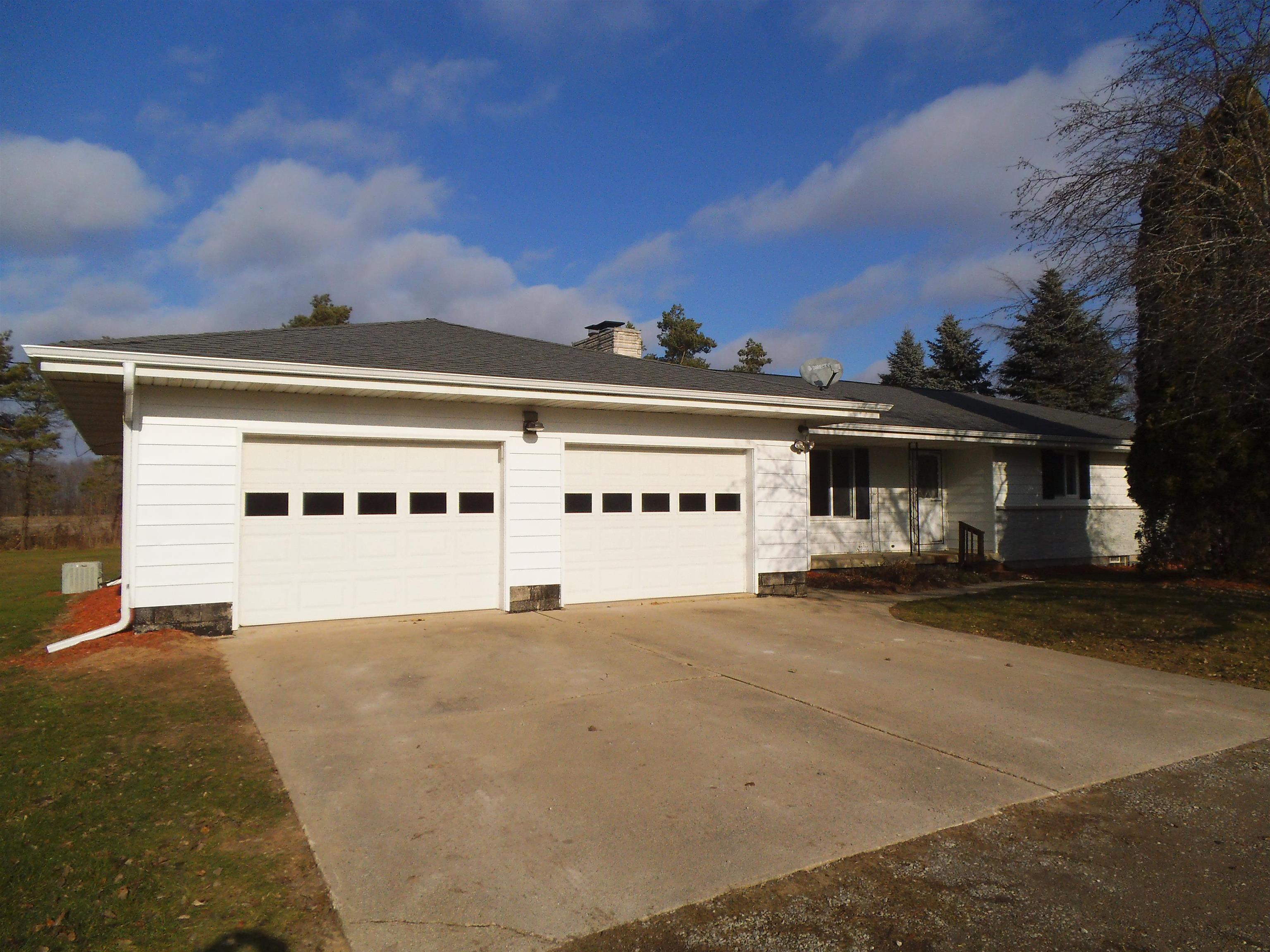 435 Wetters Road Kawkawlin, MI 48631 - Photo 1 of 38