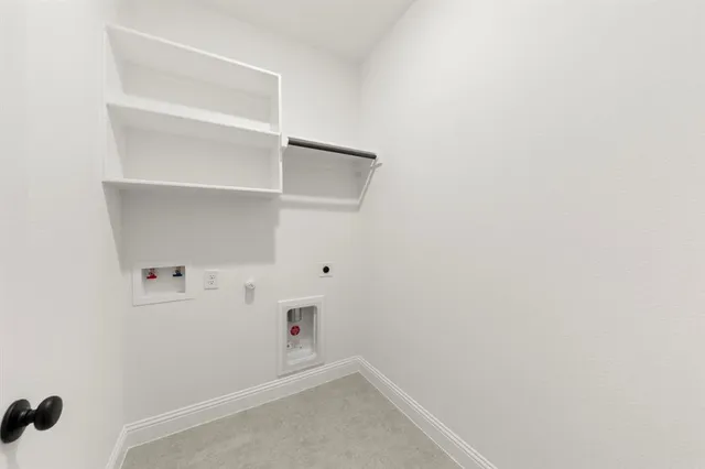 $379,970 | 4043 Bedford Drive, Heartland, TX 75114