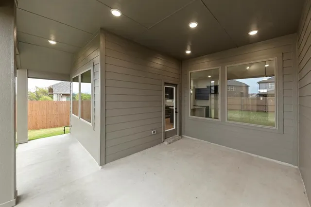 $379,970 | 4043 Bedford Drive, Heartland, TX 75114