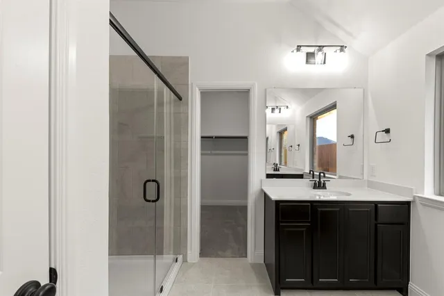 $379,970 | 4043 Bedford Drive, Heartland, TX 75114