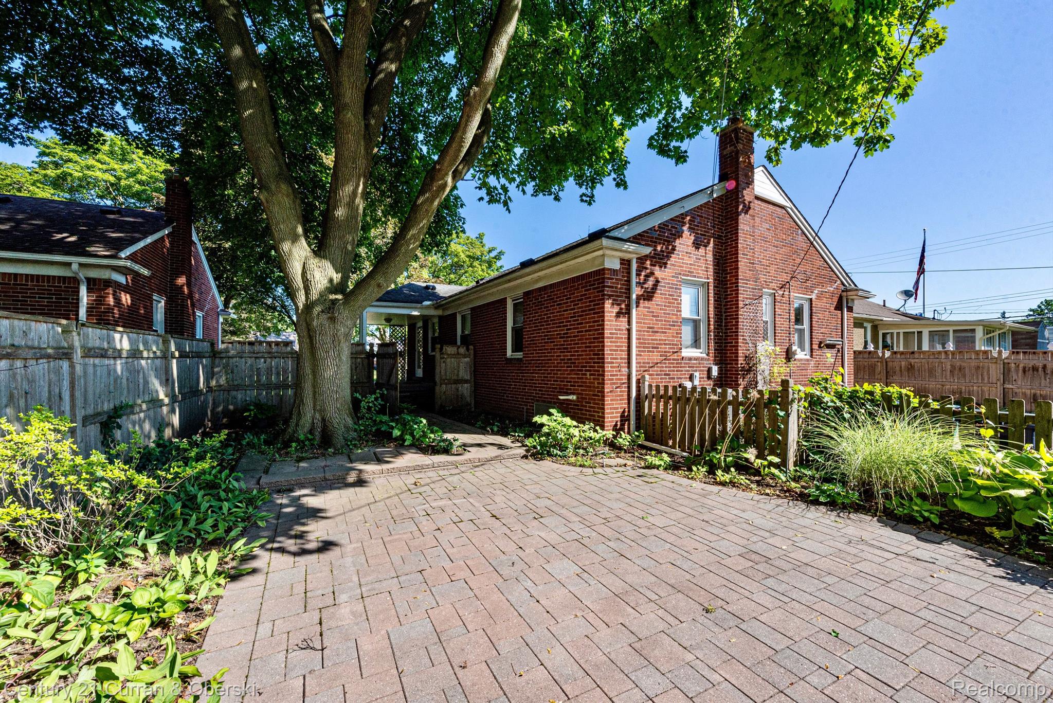 3621 Rockingham Road Royal Oak, MI 48073 - Photo 19 of 21 Beautiful paver patio
