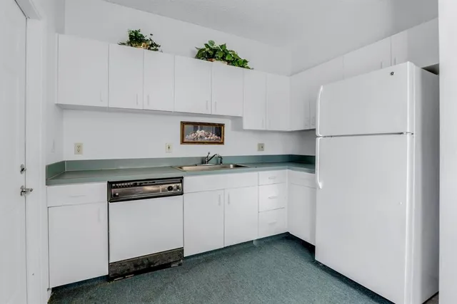 $374,900 | 6796 North Pine Island Road, Unit 6796, Tamarac, FL 33321