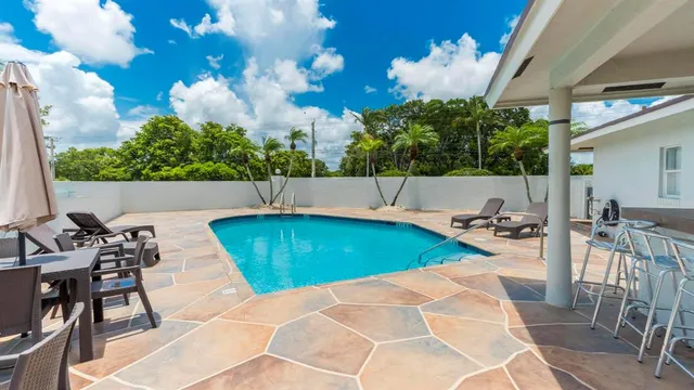 $374,900 | 6796 North Pine Island Road, Unit 6796, Tamarac, FL 33321