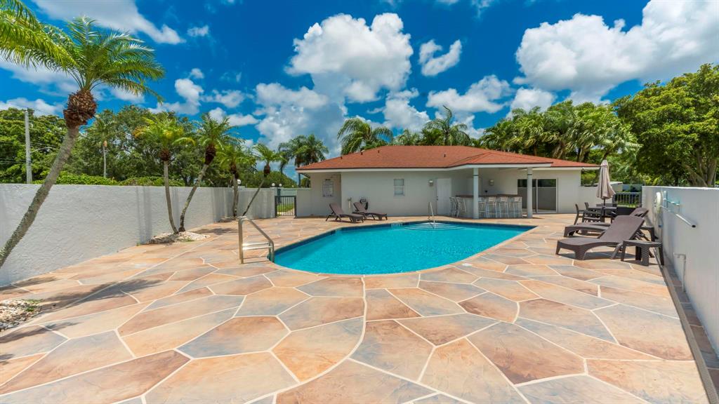 6796 North Pine Island Road, Unit 6796 Tamarac, FL 33321 - Photo 31 of 36