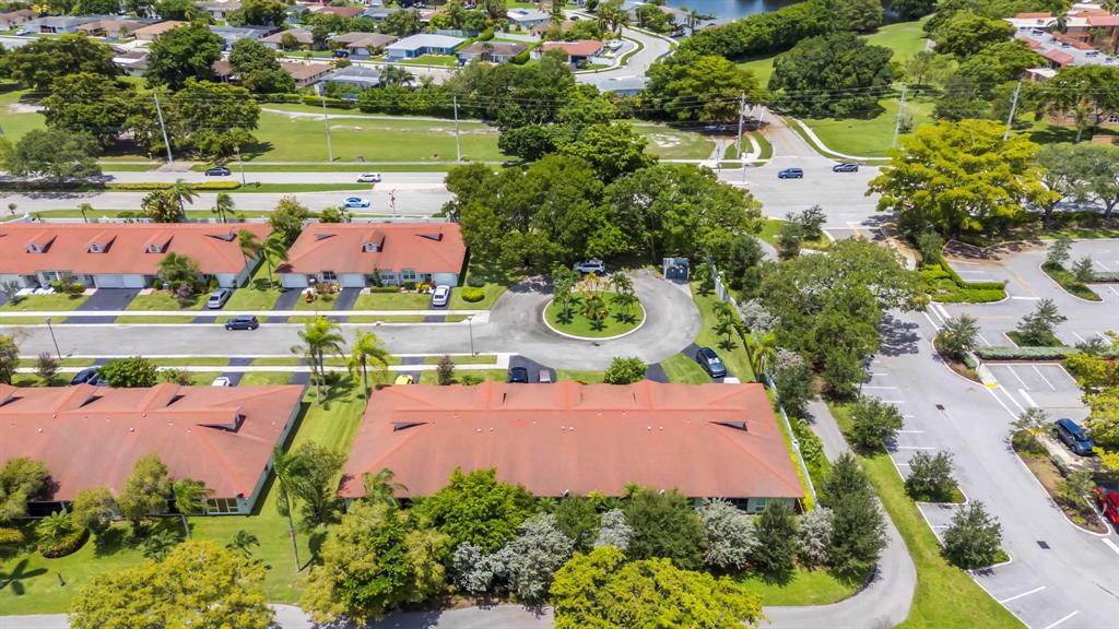 6796 North Pine Island Road, Unit 6796 Tamarac, FL 33321 - Photo 35 of 36